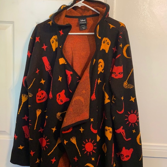Hocus Pocus Her Universe Dani Hooded 